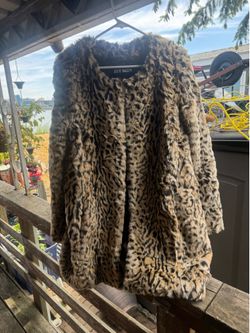Steve Madden Faux Fur Leopard Print Jacket size L/XL