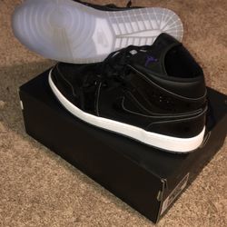 Jordan 1 Space Jam Edition
