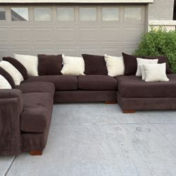 Brown modular sectional couch (FREE DELIVERY)