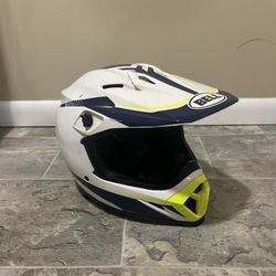 Bell moto MX Youth helmet