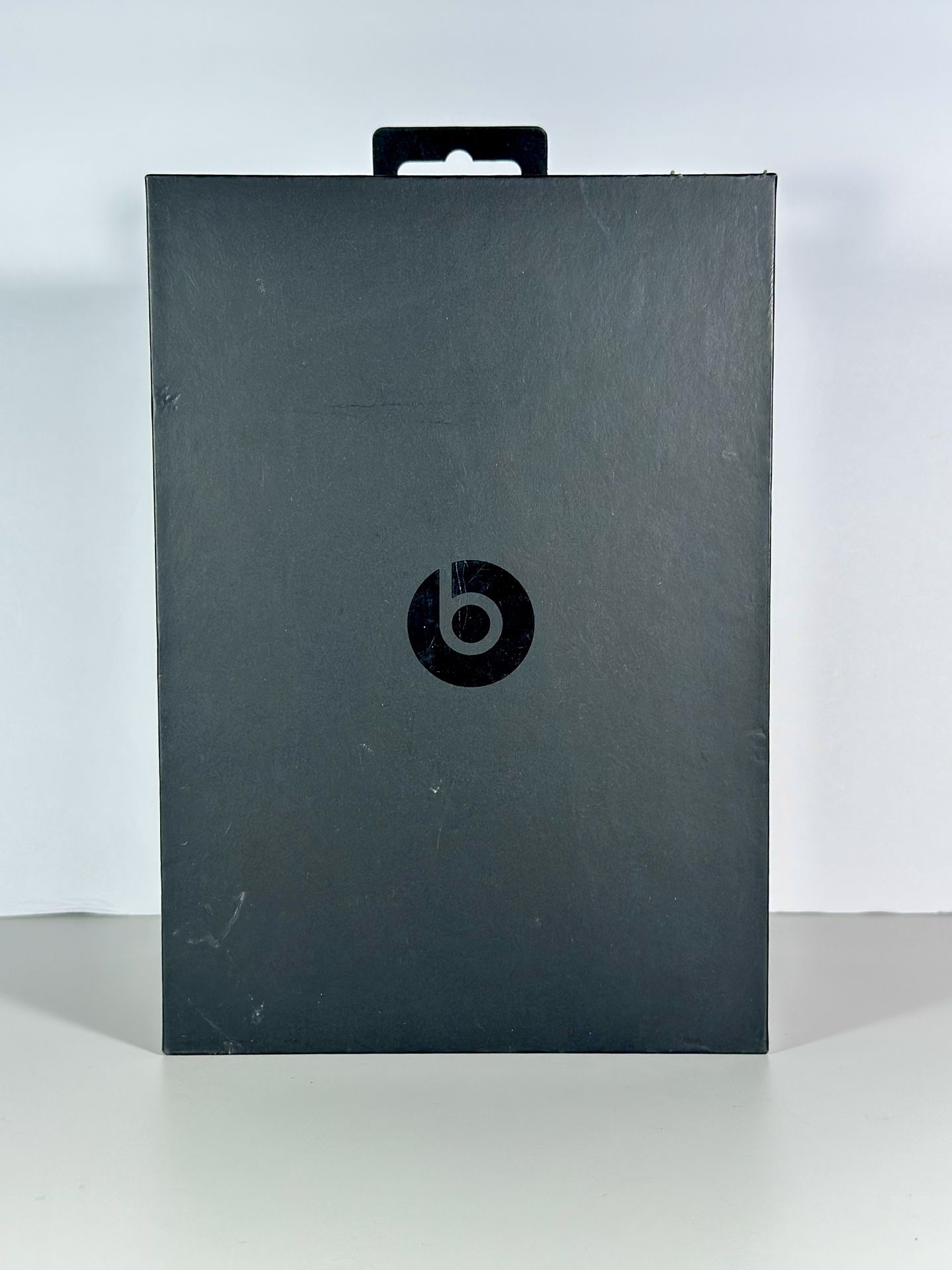 Beats by Dr. Dre Studio 2 Wireless Ear Headphones BO501 T w/ Box