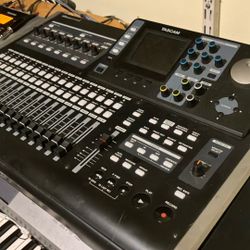 Tascam Digital Porta Studio DP-24SD Almost Brand New
