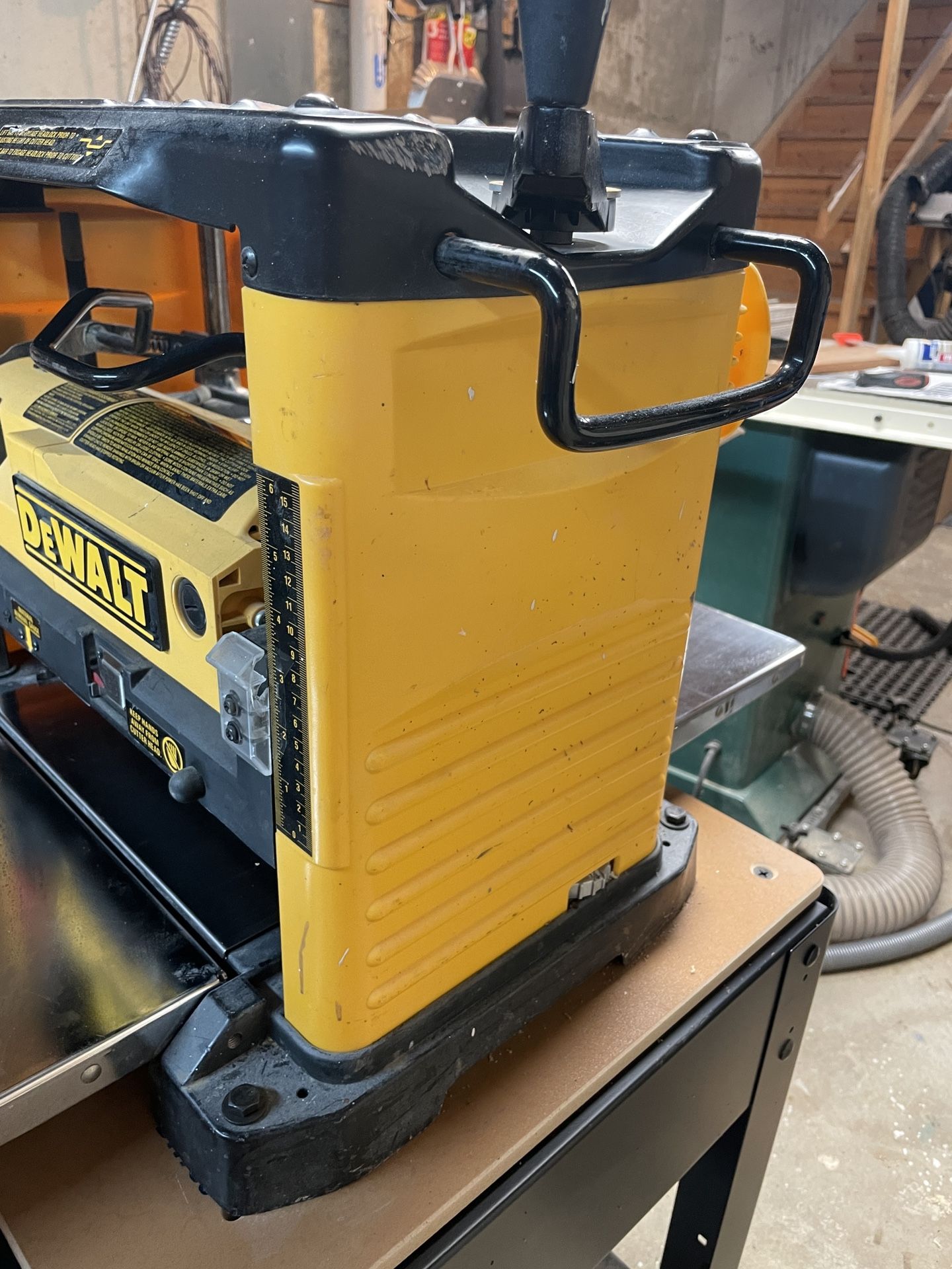 Dewalt DW733 12.5” Thickness Planer for Sale in Naperville, IL OfferUp