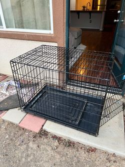 Large Black Wire Dog Crate with Tray