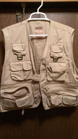 Master sportsman fishing vest