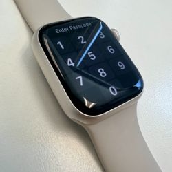 Apple Watch Series 7 GPS - 41 mm - Starlight 