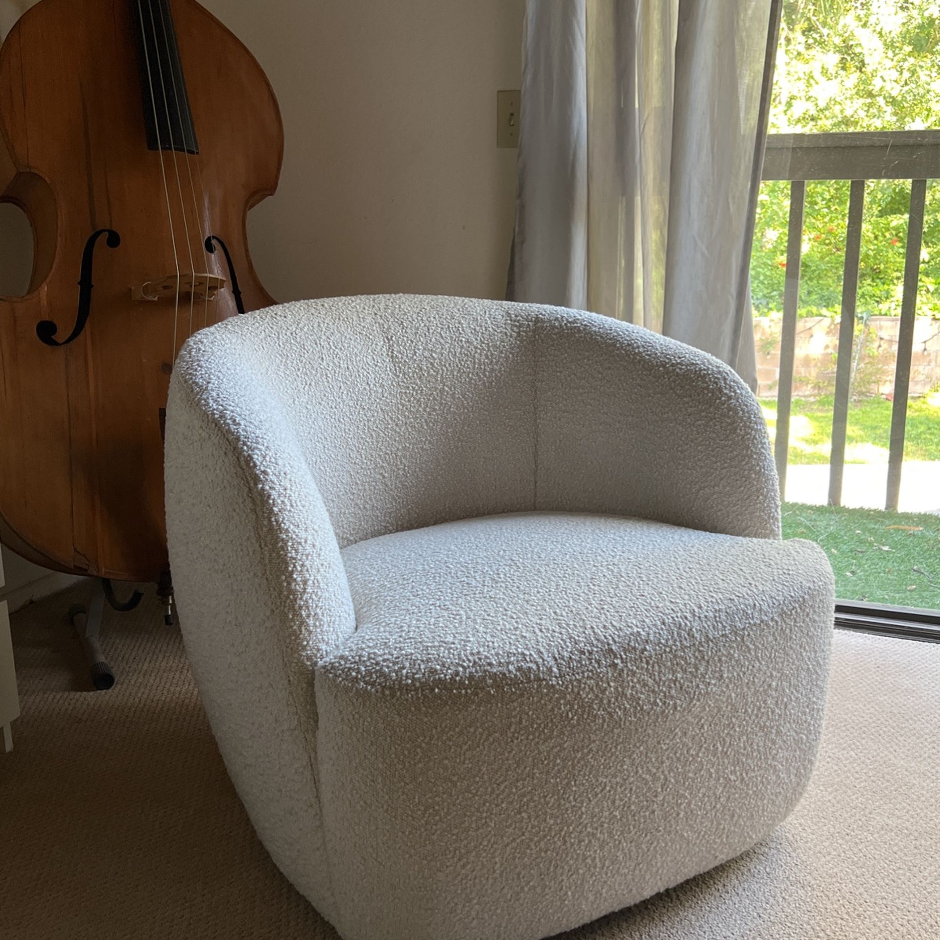 CB2 Gwyneth Ivory Boucle Swivel Chair