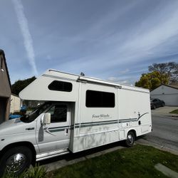 2001 Four winds E450