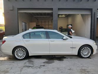 2013 BMW 750 Li