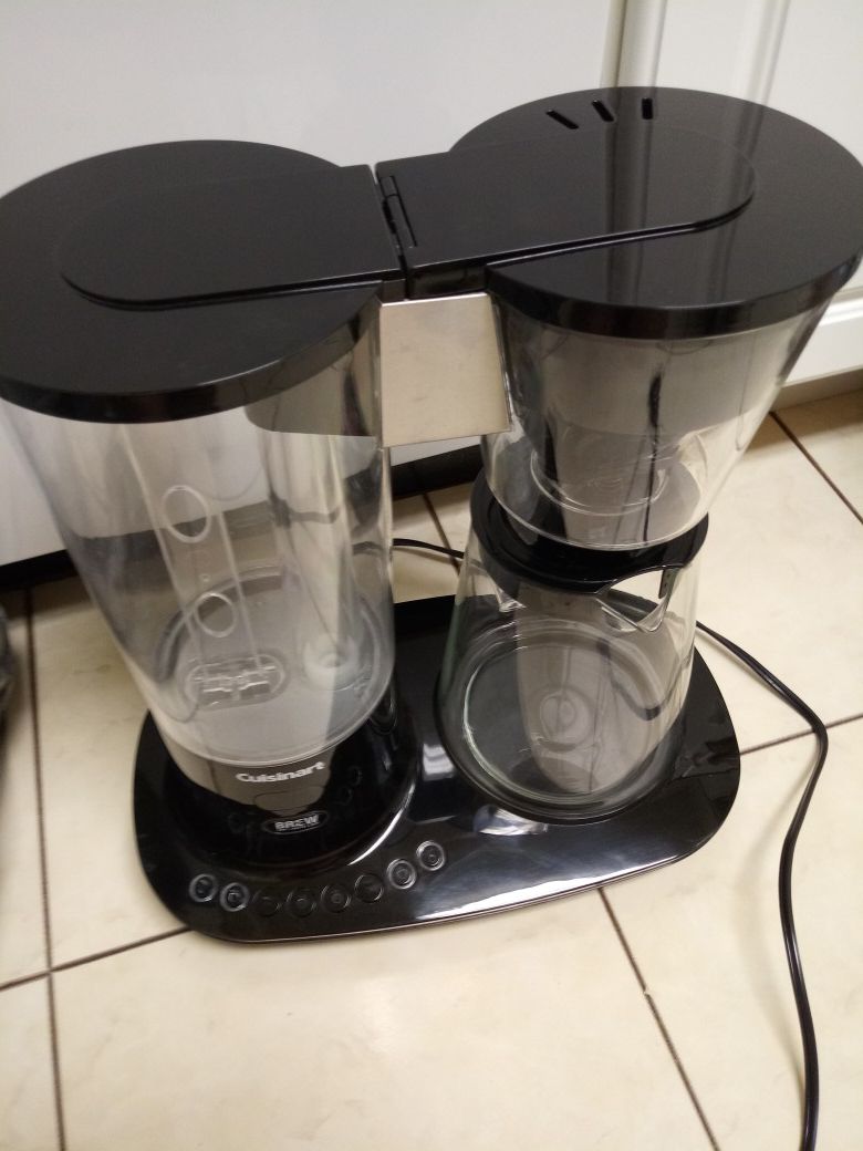 Cuisinart 12 cup coffee maker, programmable
