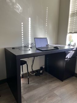 IKEA MALM desk moving sale