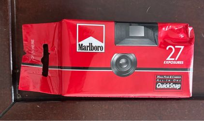 Vintage Marlboro 35mm Film & Camera 27 Exposures