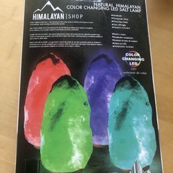Perfect Xmas 🎄 Gift 🎁- Himalayan Salt  Color Changing Led Salt Lamp ! Brand NEW in Box.
