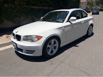 BMW 2011  I128