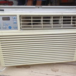 Air conditioner 630 Btu 