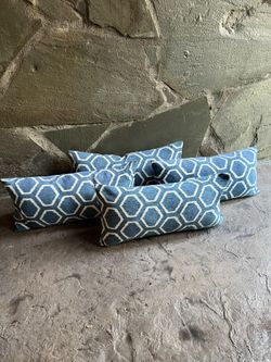 Outdoor Pillows 