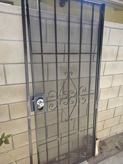 Sequrty gate