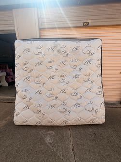 Kind size mattress