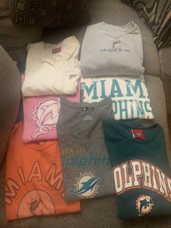 Woman’s Miami Dolphins Shirt Lot