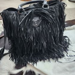 Prada *Authentic 