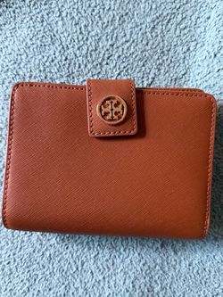Tory Burch Robinson Leather Bifold Wallet
