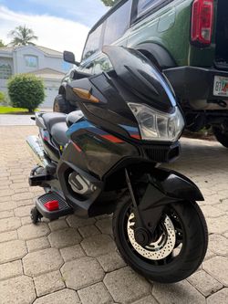 Kids ride on
