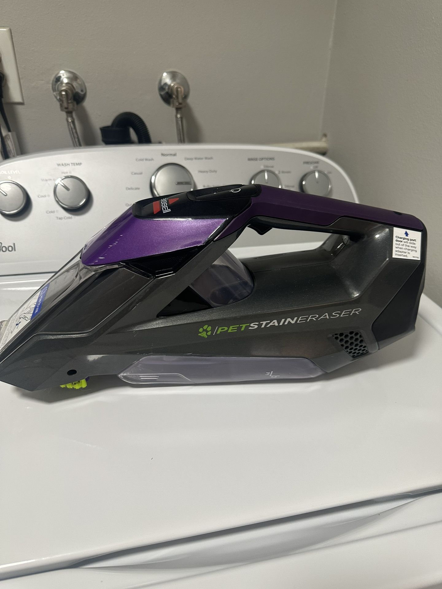 Bissel Cordless Carpet Cleaner