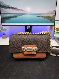 Michael Kors crossbody shoulder bag