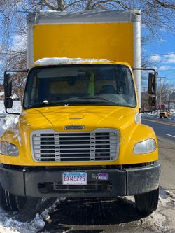 2016 Freightliner  480 miles