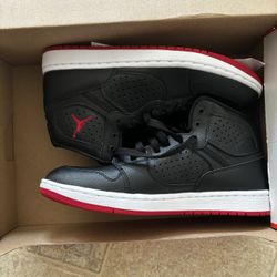 Jordan 1 Mid 