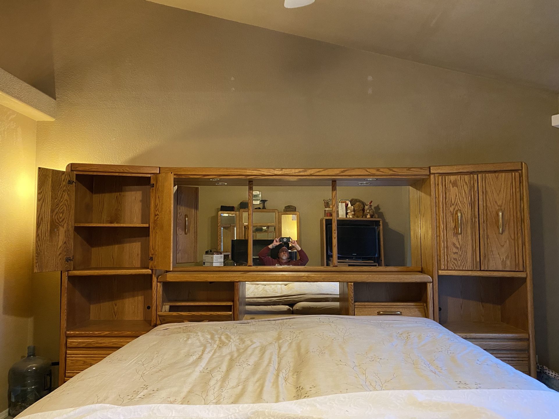 King Size Wall Unit