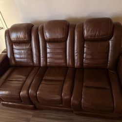 Luxury Power Reclining Leather Sofa w/ Heat, Massage, USB – Great Condition