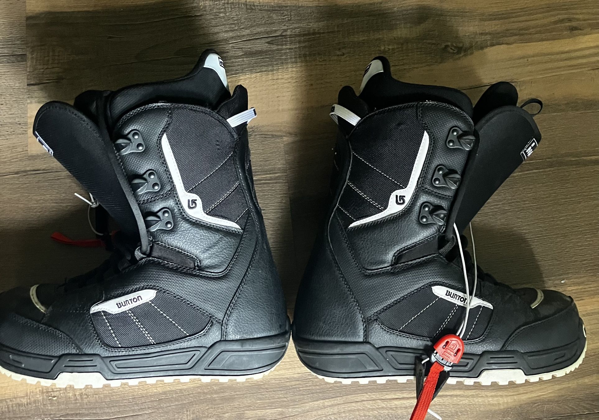 Burton Invador Boots 9
