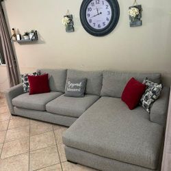 High Quality Grey Sectional Couch From McCreary Modern LIKE NEW 