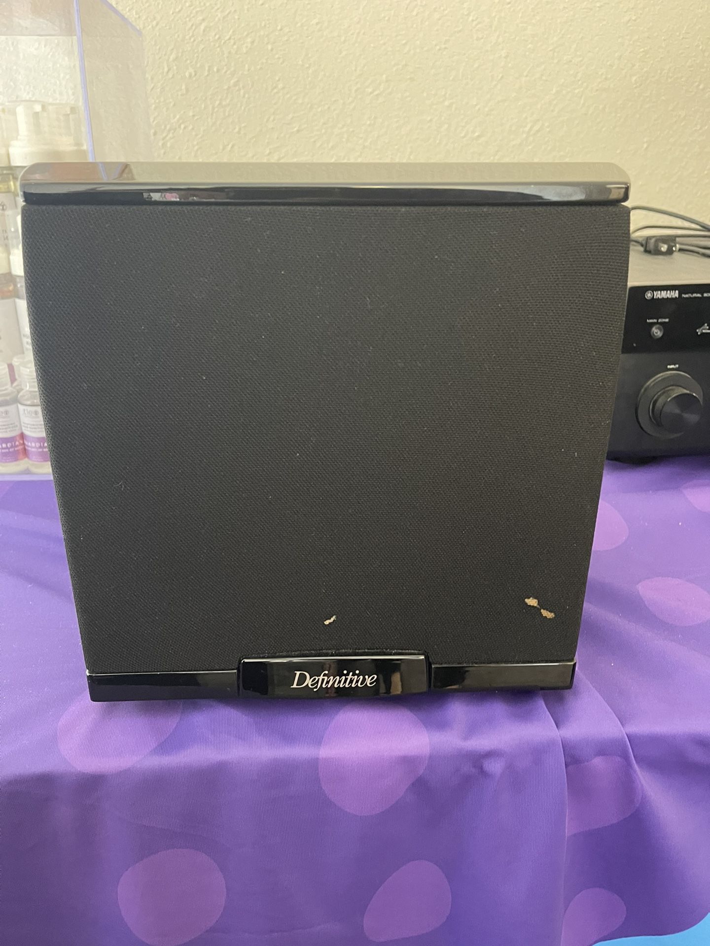 Subwoofer Definitive Technology SC 2000 for Sale in San Antonio, TX