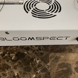 Bloomspect Light Fixture