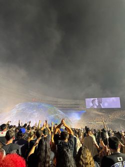 Kanye west tickets 11/21