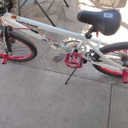 20 Inch Freestyle BMX Bicycle Like New No Offers No Trade 75th Ave Indian School Serious Buyers Only Please