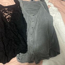 bag of juniors clothing- large 