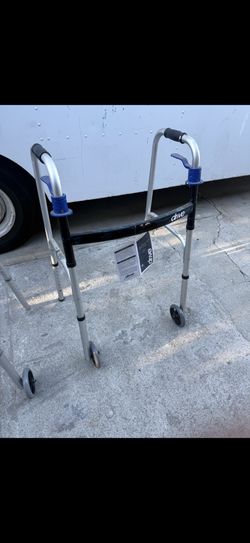ELDERLY WALKER NEW