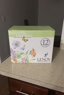 Lenox plates and bowls