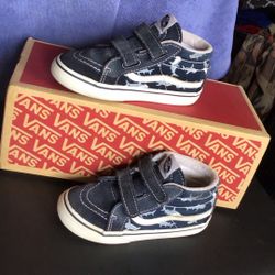 Vans Toddlers Shoes With Shark Print Size 10