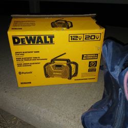 Dewalt Jobsite Radio 