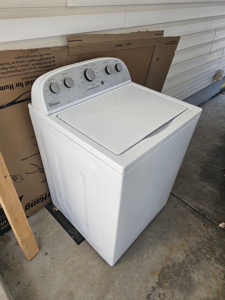 Whirlpool Deep Water Washer 3.5 Cubic FT.