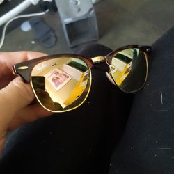 Ray Bands Universal Sunglasses With Case