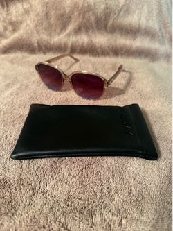 QUAY GUESS AGAIN Sunglasses