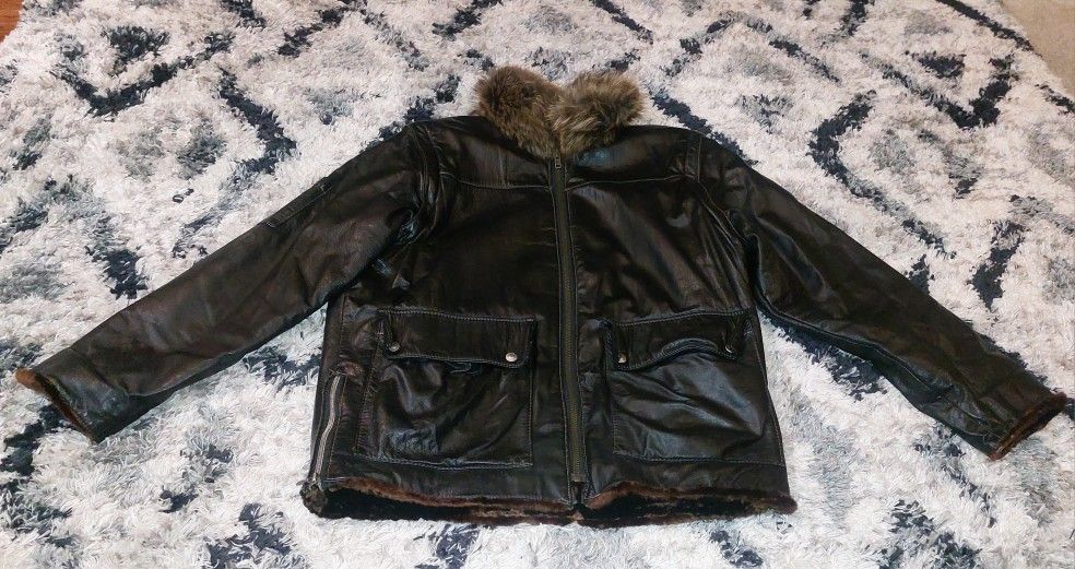 Vest Jacket Harricana by Mariouche (Recycled) Fur & Leather Vest |