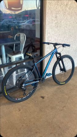 Trek Marlin 5 hardtail 29er