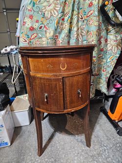 drum''shaped gramophone cabinet