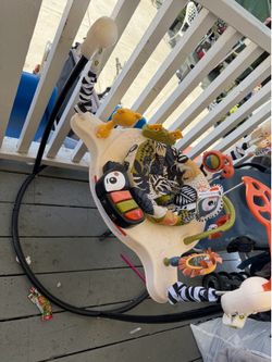 Baby bouncer